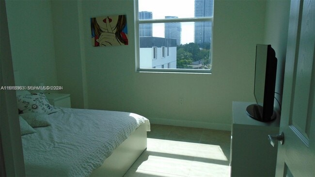 1723 SW 2nd Ave, Unit 608 in Miami, FL - Foto de edificio - Building Photo