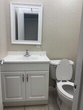 4785 NW 9th Dr in Plantation, FL - Building Photo - Building Photo