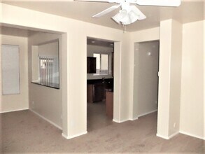 5339 W Chisum Trl in Phoenix, AZ - Building Photo - Building Photo