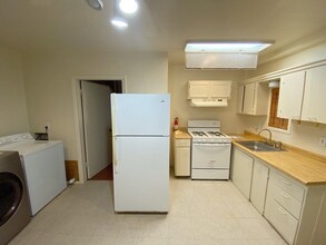 611 Woodland Ave NW in Albuquerque, NM - Building Photo - Building Photo