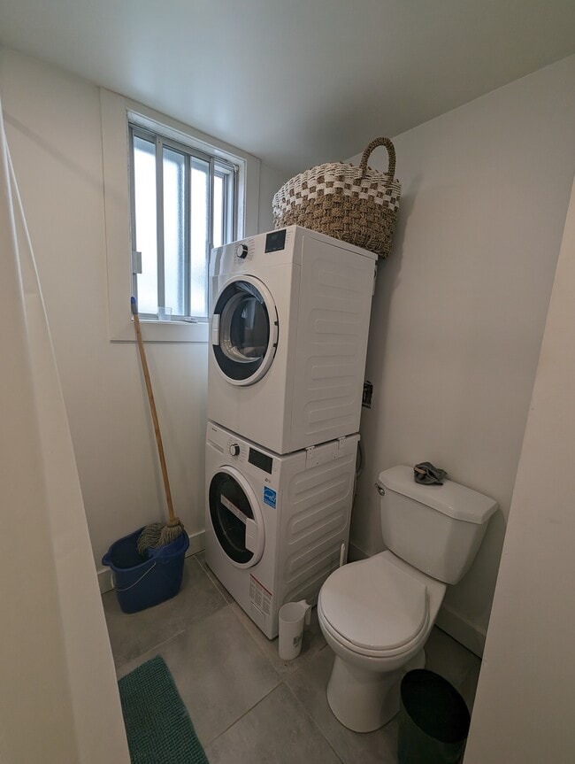 270 Curé-Poirier Boul E in Longueuil, QC - Building Photo - Building Photo
