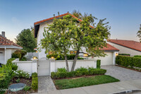 3811 Bowsprit Cir in Westlake Village, CA - Foto de edificio - Building Photo