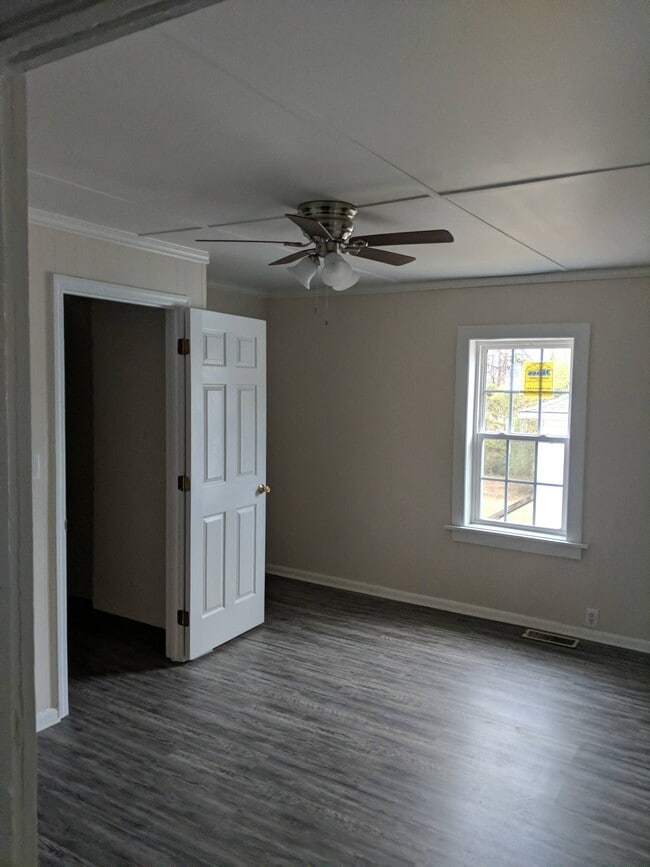 1574 Springdale Rd in Lancaster, SC - Building Photo - Building Photo