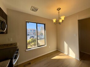 113 Bourbon Ct in Parkville, MD - Building Photo - Building Photo