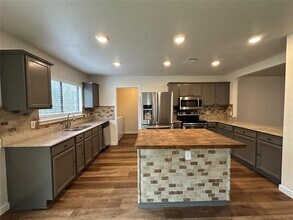 312 Greener Dr in Leander, TX - Building Photo - Building Photo