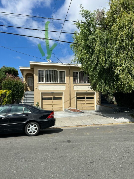 458 42nd St in Oakland, CA - Building Photo