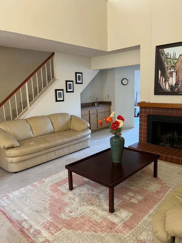 1206 Mission Verde Dr in Camarillo, CA - Building Photo - Building Photo