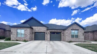 1706 102nd St in Lubbock, TX - Building Photo