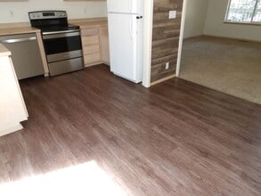 1700 W Canfield Ave in Coeur d'Alene, ID - Building Photo - Building Photo