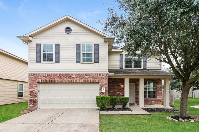 property at 5806 Le Carpe Plantation Ct