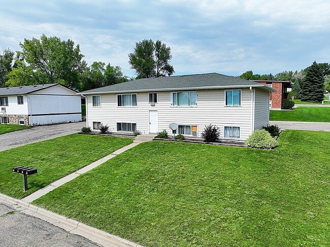1300 14th Ave NW, Unit 3