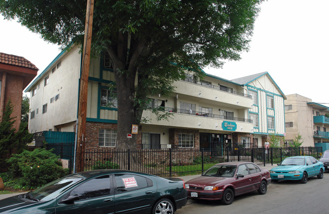 Windsor in Panorama City, CA - Building Photo - Building Photo