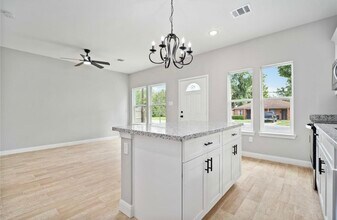 4506 Phlox St in Houston, TX - Building Photo - Building Photo