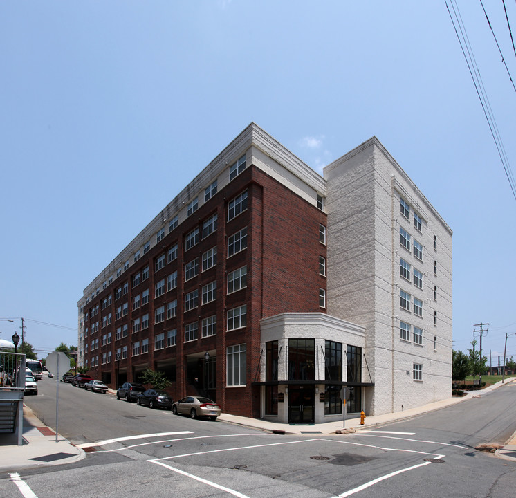 Goler Manor Apartments in Winston-Salem, NC - Building Photo