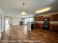 261 Emerald Isle Dr photo'