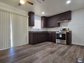 118 Dahlia Ln in Imperial, CA - Building Photo - Building Photo