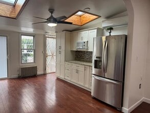 289A Cooper St, Unit #2 in Brooklyn, NY - Building Photo - Building Photo