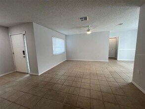 5746 103rd Ave N in Pinellas Park, FL - Building Photo - Building Photo