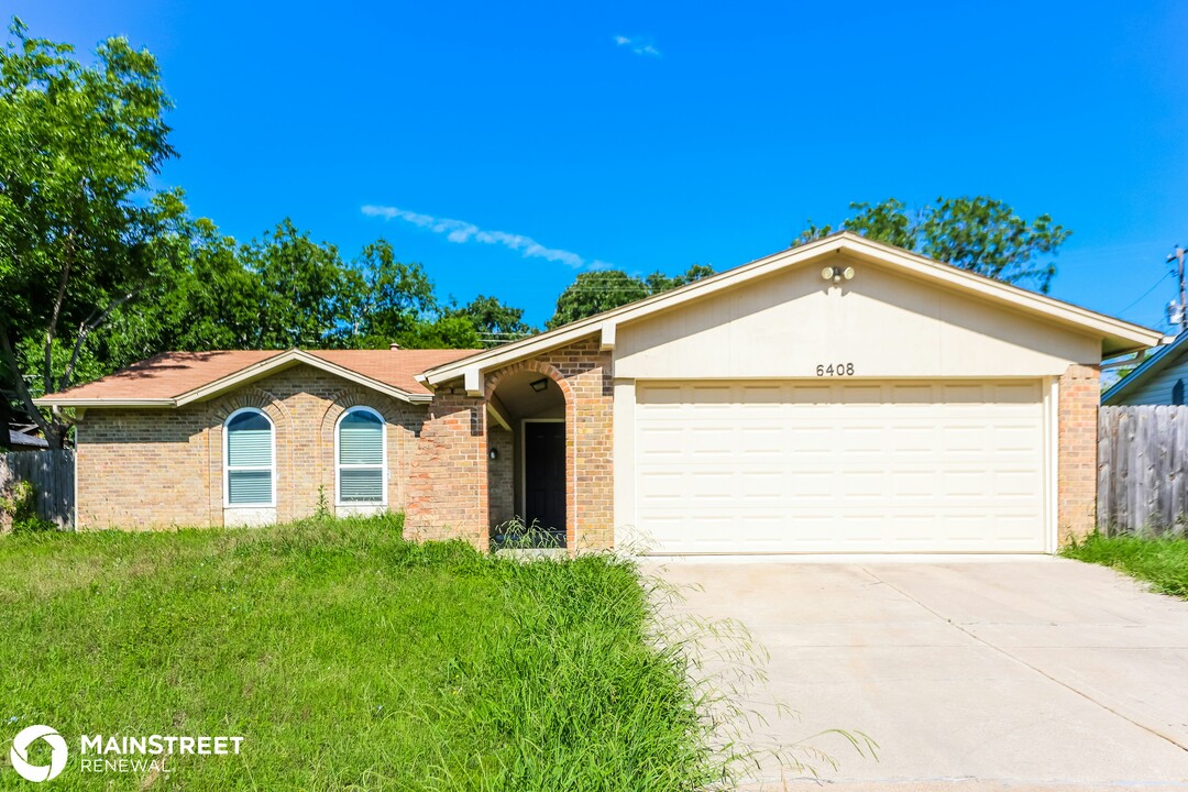 6408 Donna Ln in Forest Hill, TX - Building Photo