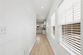 1908 Gallagher St, Unit 401 in Dallas, TX - Building Photo - Building Photo