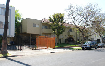 950 Magnolia Ave in Los Angeles, CA - Building Photo - Building Photo