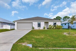 3189 SW Curcuma St in Port St. Lucie, FL - Building Photo