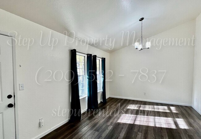72 E Lytton St in Sonora, CA - Building Photo - Building Photo