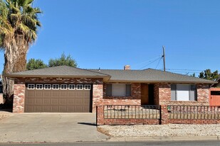 1270 Mesa Dr