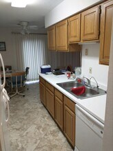 801 Idaho Ave, Unit #1 in Morris, MN - Building Photo - Building Photo