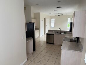 1912 Capeside Cir in Wellington, FL - Building Photo - Building Photo