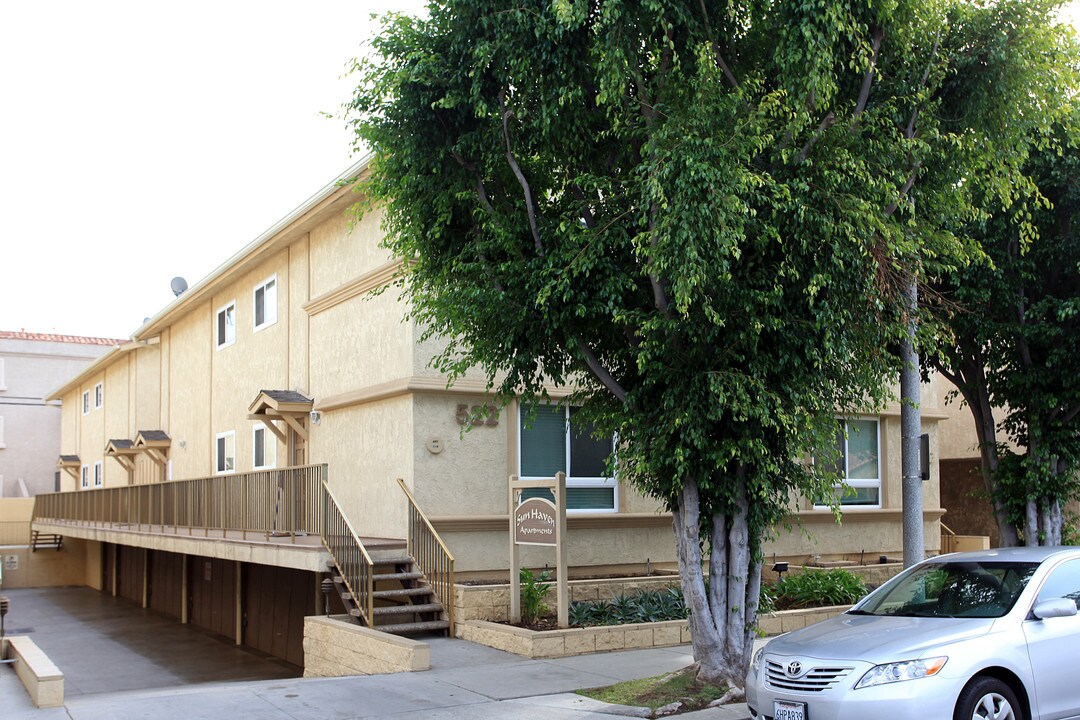 Sun Haven Apartments in Long Beach, CA - Building Photo