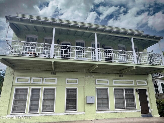 property at 1153 Walnut St