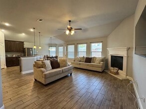 144 Landsdale Cir in Forney, TX - Building Photo - Building Photo