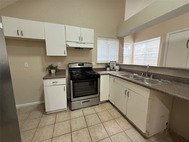 property at 11530 Springshire Dr