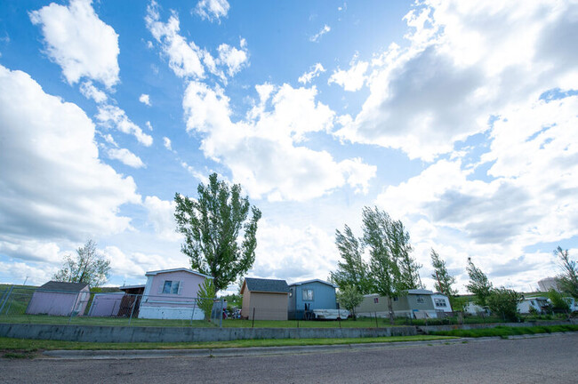 632 14th Ave in Havre, MT - Foto de edificio - Building Photo