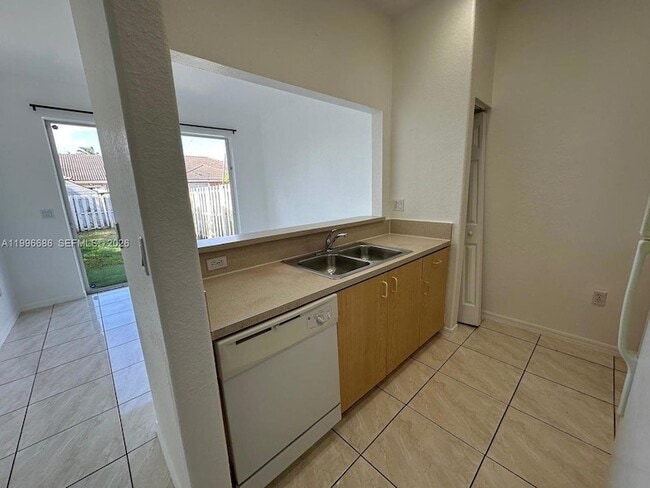 10985 SW 239th Terrace in Homestead, FL - Building Photo - Building Photo