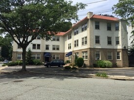 142 Humboldt Ave, Unit 9 in Providence, RI - Building Photo