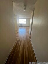20 Riverside St, Unit 3-3 in Watertown, MA - Building Photo - Building Photo