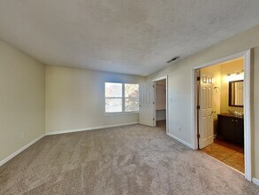 11101 Waterfield Ln in Indianapolis, IN - Building Photo - Building Photo