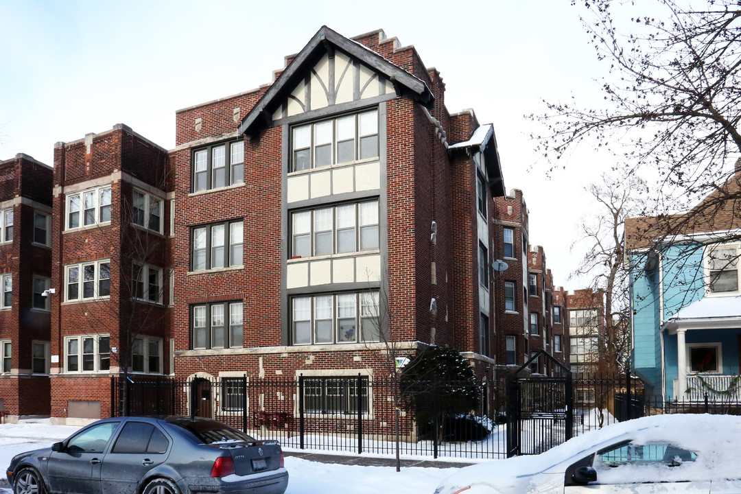 1626-1630 W Lunt Ave in Chicago, IL - Building Photo