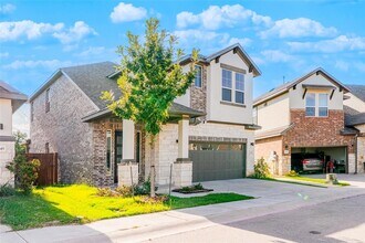 1241 Summerbrooke Cir in Leander, TX - Foto de edificio - Building Photo