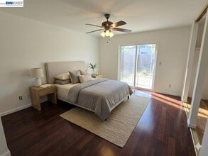 34 Kingswood Dr in Pittsburg, CA - Building Photo - Building Photo