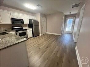 547 Rustwood Dr in Athens, GA - Building Photo - Building Photo