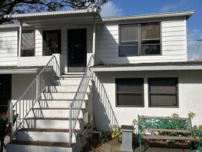 2565 40th Ave N in St. Petersburg, FL - Building Photo - Building Photo