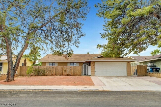 3112 La Mesa Dr in Henderson, NV - Building Photo - Building Photo