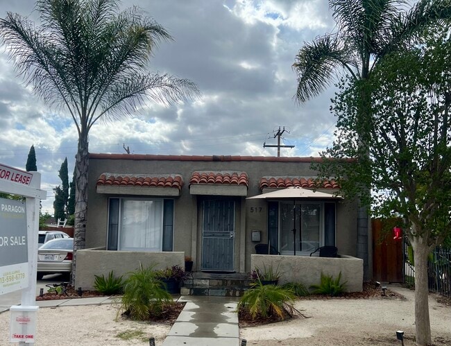 517 N Holmes Ave in Ontario, CA - Foto de edificio - Building Photo