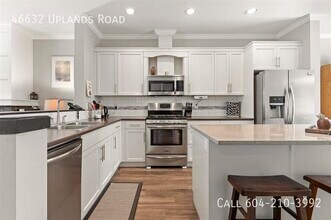 46632 Uplands Rd in Chilliwack, BC - Building Photo - Building Photo