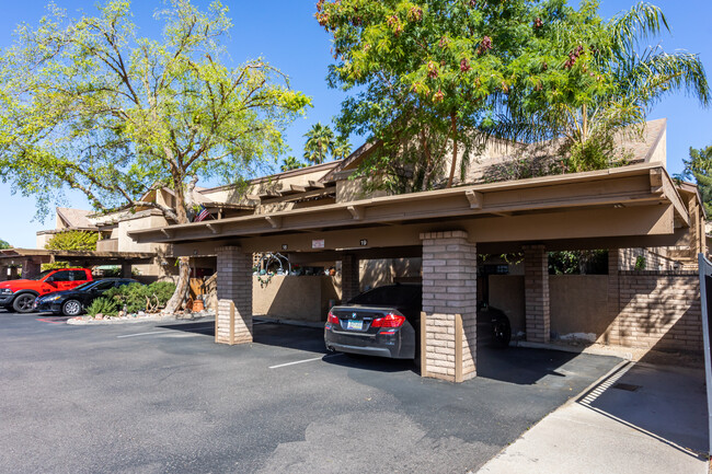 5350 N Central Ave in Phoenix, AZ - Foto de edificio - Building Photo