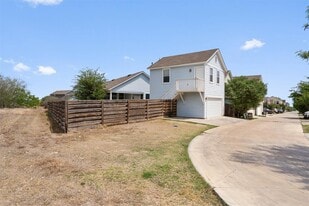 1629 Arbor Knot Dr in Kyle, TX - Building Photo