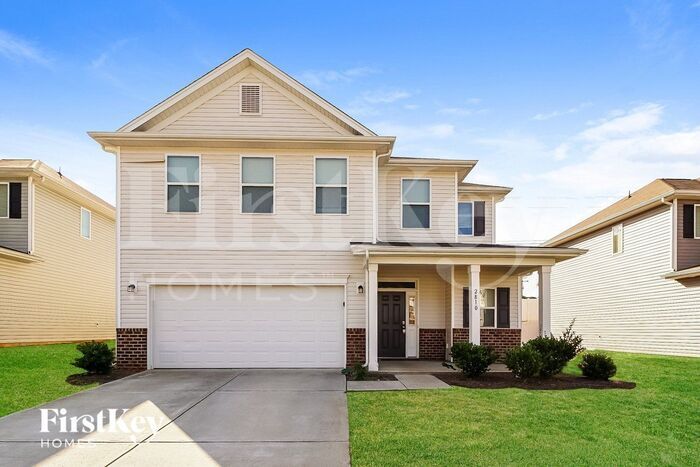2810 Curbstone Ln in Charlotte, NC - Building Photo